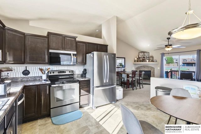 13801 S 44th Street, Bellevue, NE 68123