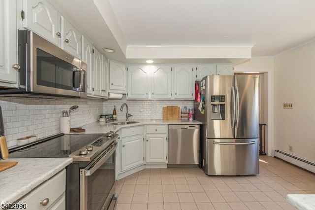 116 Chincopee Rd, Jefferson Twp., NJ 07849