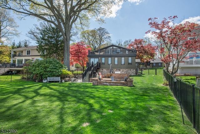 116 Chincopee Rd, Jefferson Twp., NJ 07849