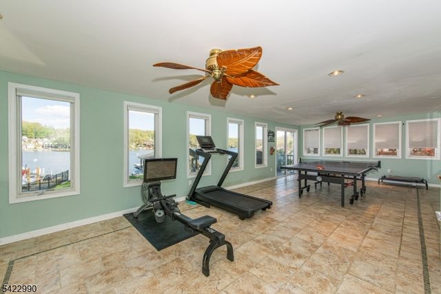 116 Chincopee Rd, Jefferson Twp., NJ 07849