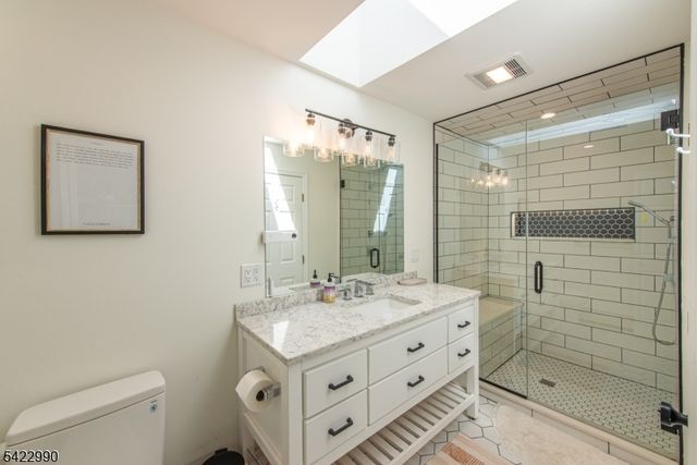 116 Chincopee Rd, Jefferson Twp., NJ 07849