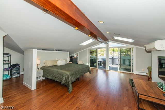 116 Chincopee Rd, Jefferson Twp., NJ 07849