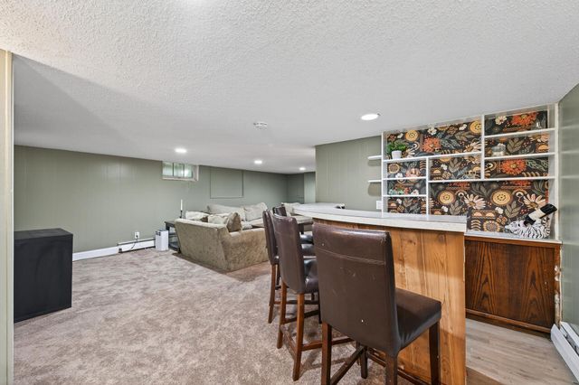 1812 Carl Street, Lauderdale, MN 55113