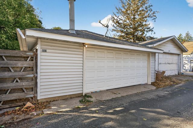 1812 Carl Street, Lauderdale, MN 55113