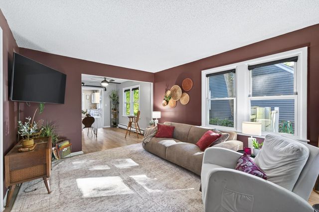 1812 Carl Street, Lauderdale, MN 55113