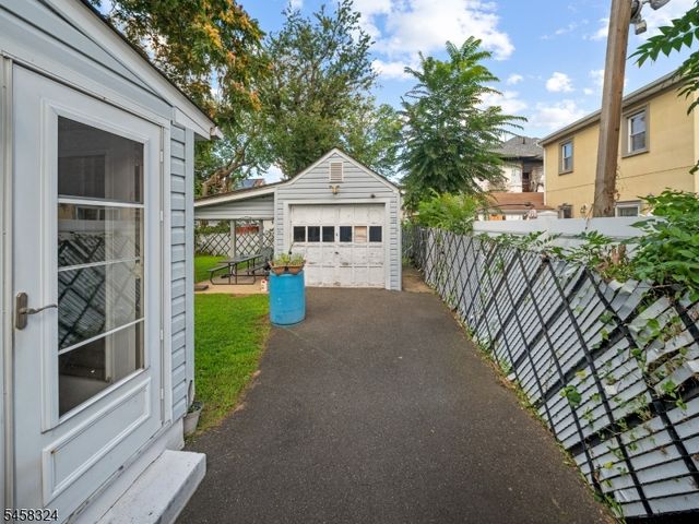 18 Emerson Ave, Paterson City, NJ 07502