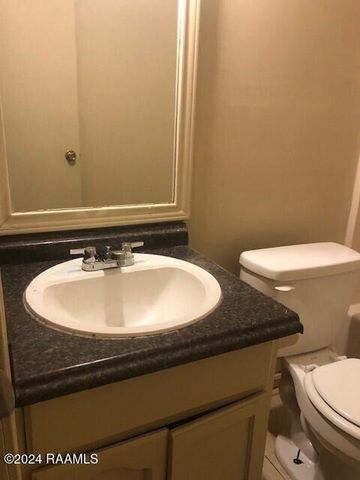 109 Rue Royale A, Lafayette, LA 70501