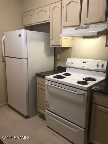 109 Rue Royale A, Lafayette, LA 70501