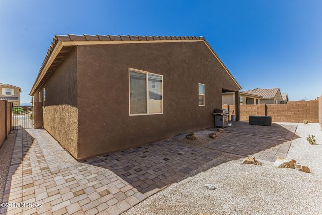 9749 E Miller Peak Trail, Tucson, AZ 85747