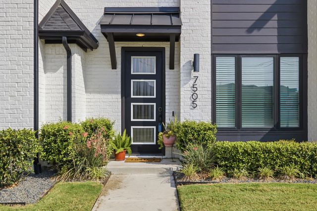 7505 Reis Lane, North Richland Hills, TX 76182