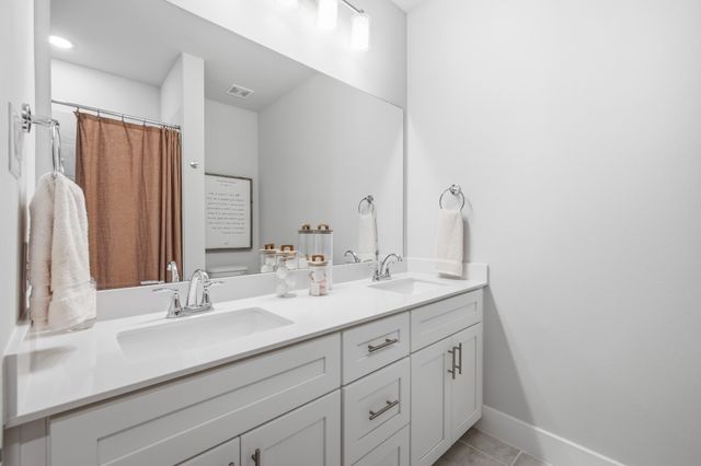 7505 Reis Lane, North Richland Hills, TX 76182