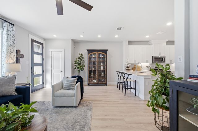 7505 Reis Lane, North Richland Hills, TX 76182
