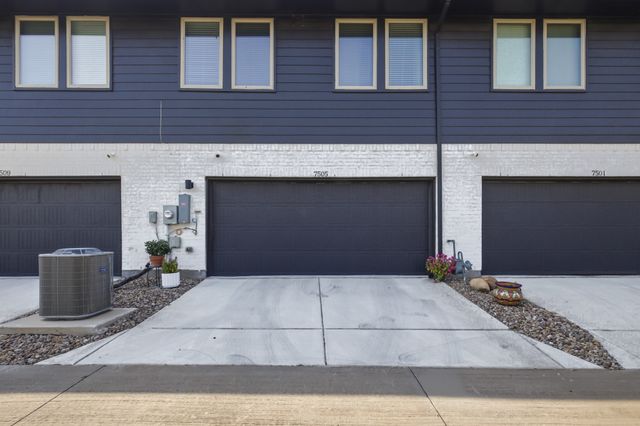 7505 Reis Lane, North Richland Hills, TX 76182
