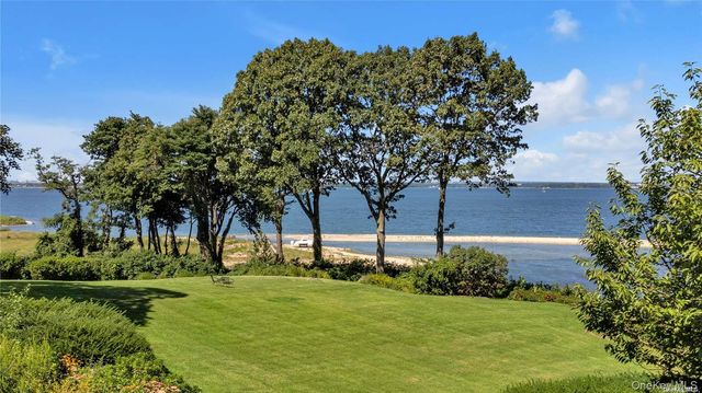 120 W Creek Farms Road, Sands Point, NY 11050