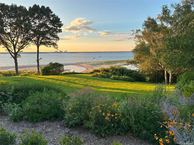120 W Creek Farms Road, Sands Point, NY 11050