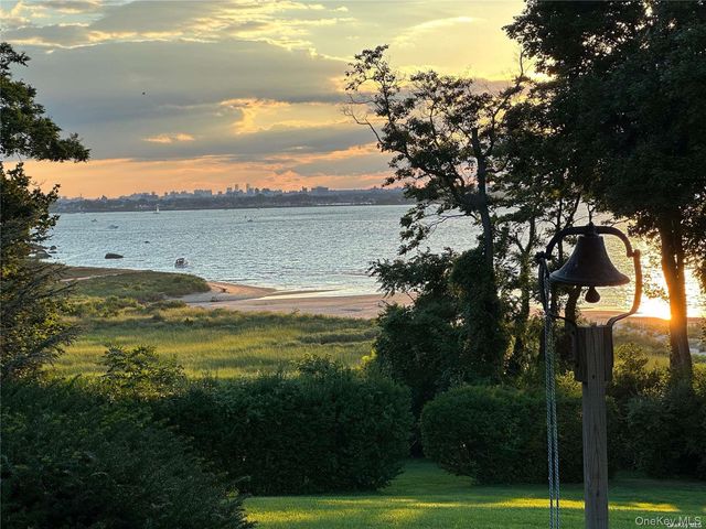 120 W Creek Farms Road, Sands Point, NY 11050