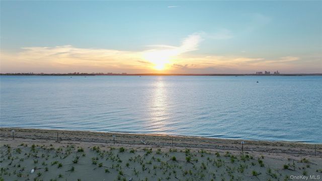 120 W Creek Farms Road, Sands Point, NY 11050