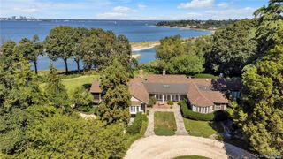 120 W Creek Farms Road, Sands Point, NY 11050