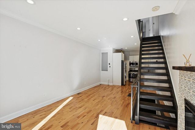 2527 INGERSOLL ST, Philadelphia, PA 19121