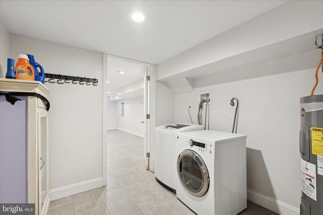 2527 INGERSOLL ST, Philadelphia, PA 19121