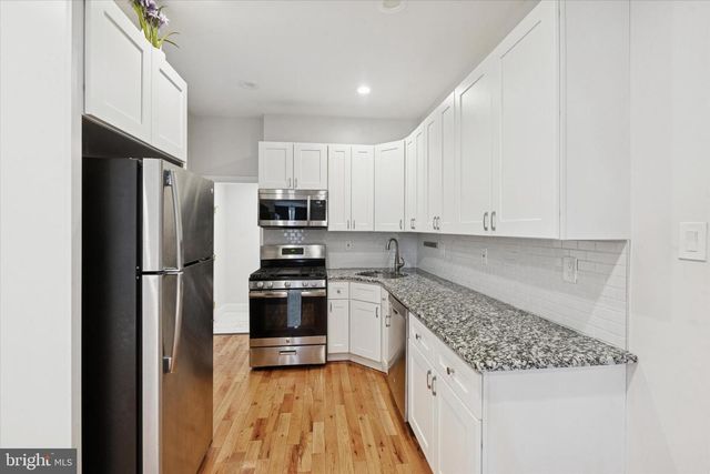 2527 INGERSOLL ST, Philadelphia, PA 19121