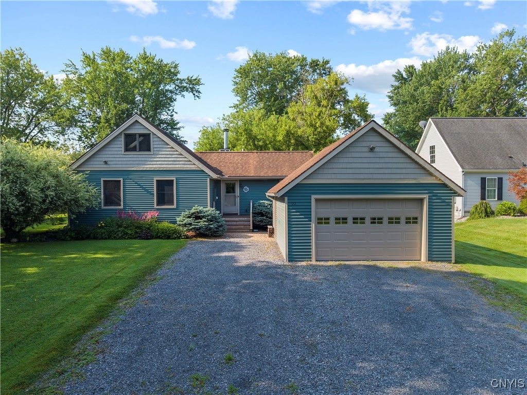 90 Krystyna Lane, Cato, NY 13080