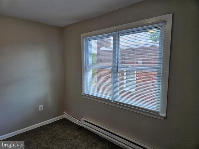 807 48TH PL NE, Washington, DC 20019