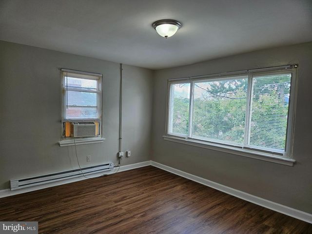 807 48TH PL NE, Washington, DC 20019