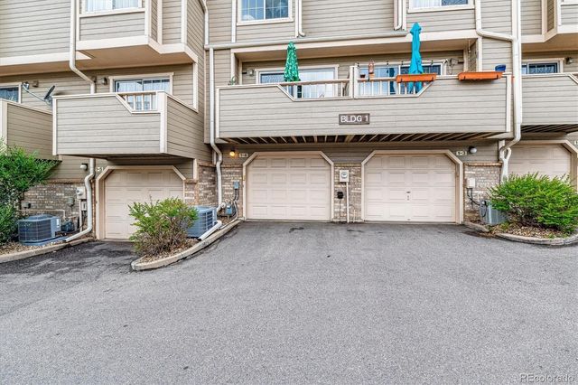 1818 S Quebec Way 4, Denver, CO 80231