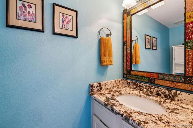 1818 S Quebec Way 4, Denver, CO 80231
