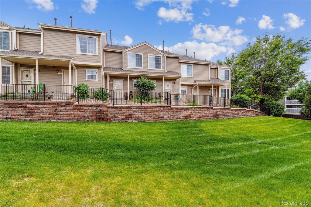 1818 S Quebec Way 4, Denver, CO 80231