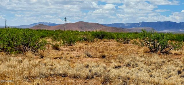 Lot 6 Kansas Settlement Road 6, Pearce, AZ 85625