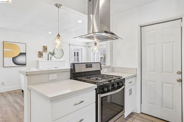 2229 88th Ave, Oakland, CA 94605
