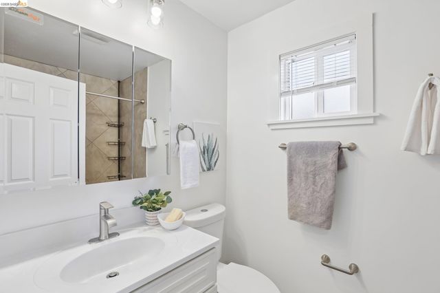 2229 88th Ave, Oakland, CA 94605