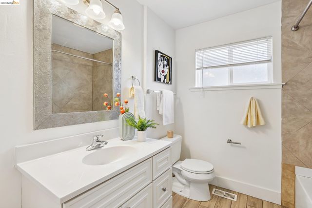 2229 88th Ave, Oakland, CA 94605