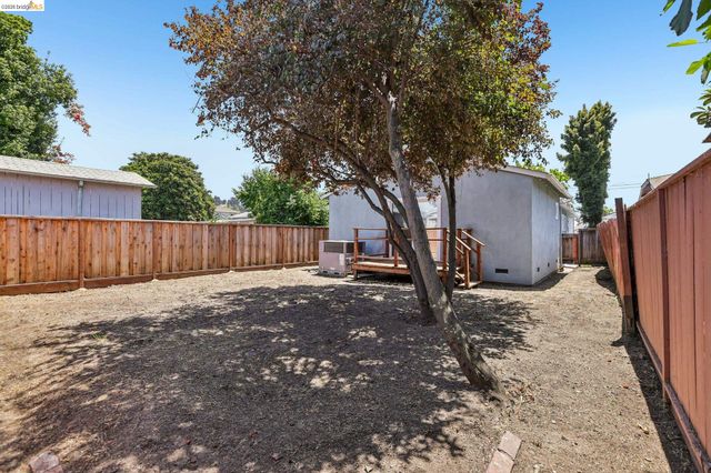 2229 88th Ave, Oakland, CA 94605