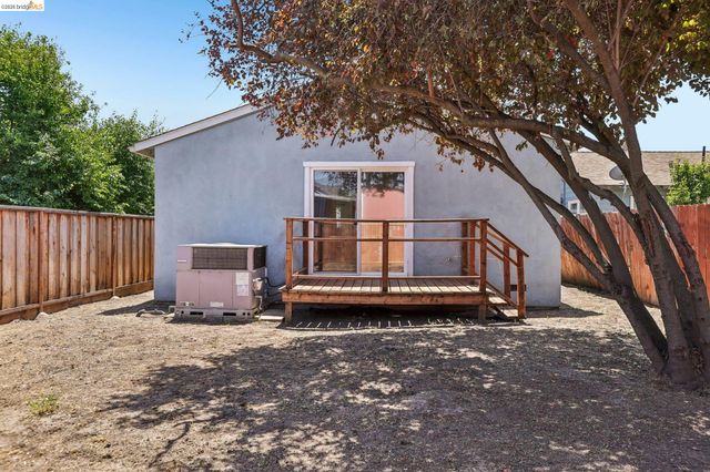 2229 88th Ave, Oakland, CA 94605