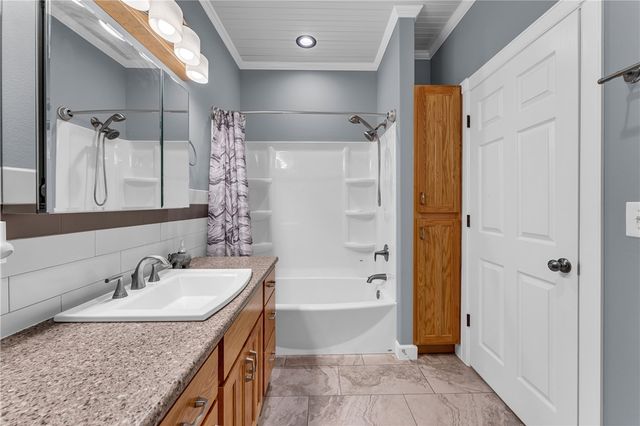 14469 Highland Church Road, Fayetteville, AR 72704