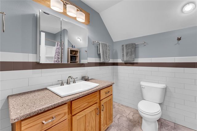 14469 Highland Church Road, Fayetteville, AR 72704