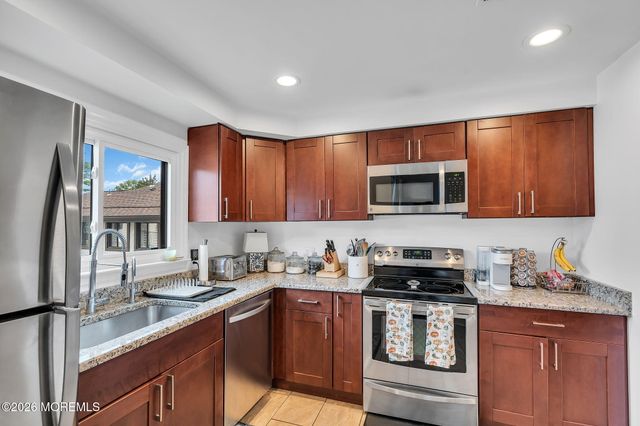 6 Tower Hill Drive, Red Bank, NJ 07701