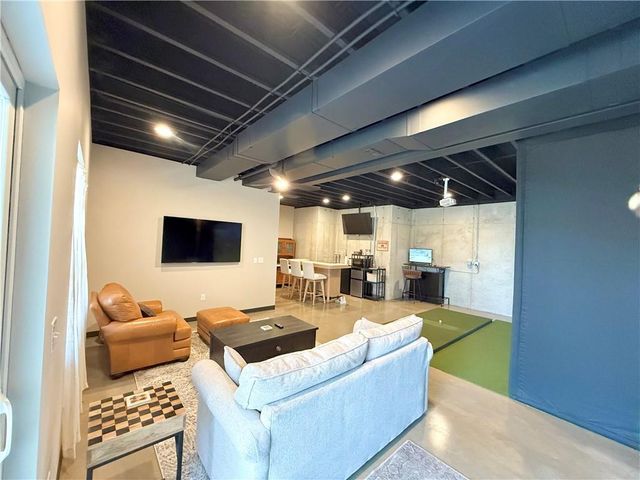 1048 Lake Viking Terrace, Altamont, MO 64620