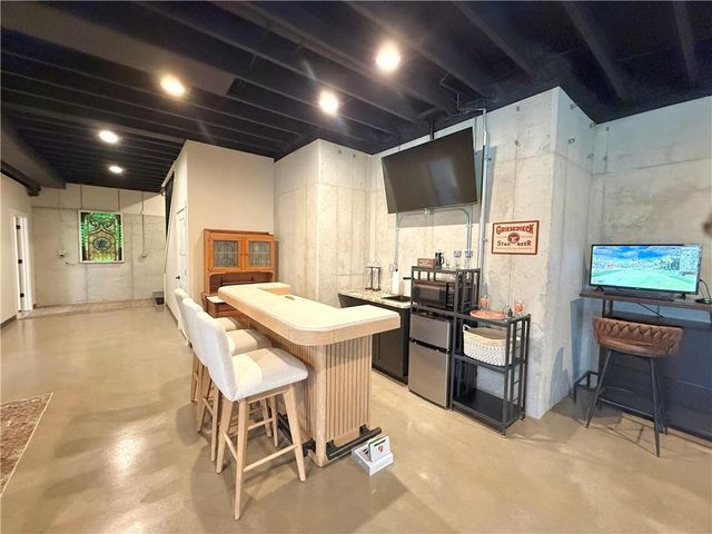 1048 Lake Viking Terrace, Altamont, MO 64620