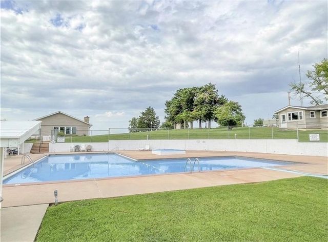 1048 Lake Viking Terrace, Altamont, MO 64620