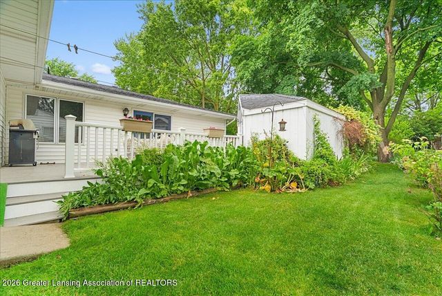 628 Jones Street, Grand Ledge, MI 48837