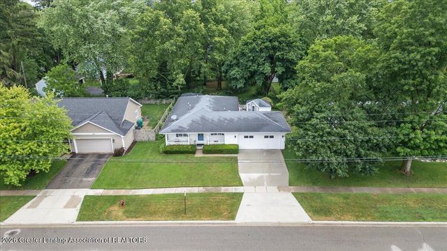 628 Jones Street, Grand Ledge, MI 48837