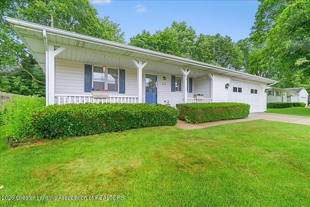 628 Jones Street, Grand Ledge, MI 48837