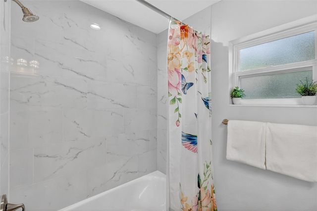 335 VINCENT DRIVE, Mount Dora, FL 32757