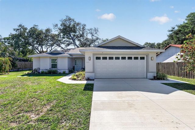 335 VINCENT DRIVE, Mount Dora, FL 32757