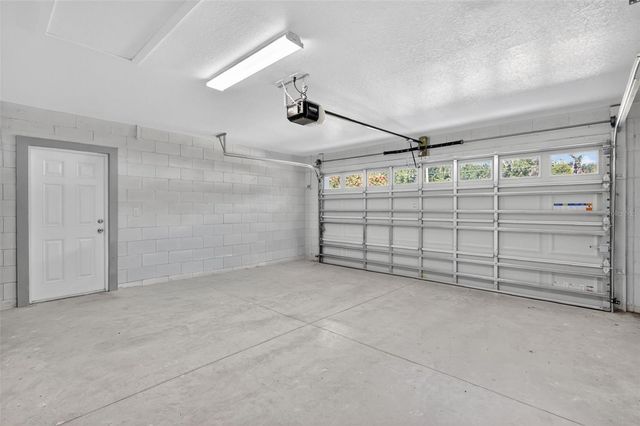 335 VINCENT DRIVE, Mount Dora, FL 32757