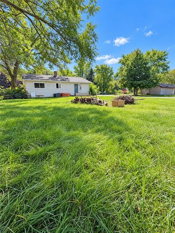 2260 Oak Park Drive, Muskegon, MI 49442